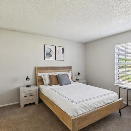 3001 Crystal Springs 614 I Spacious 1 Bed 1 Bath